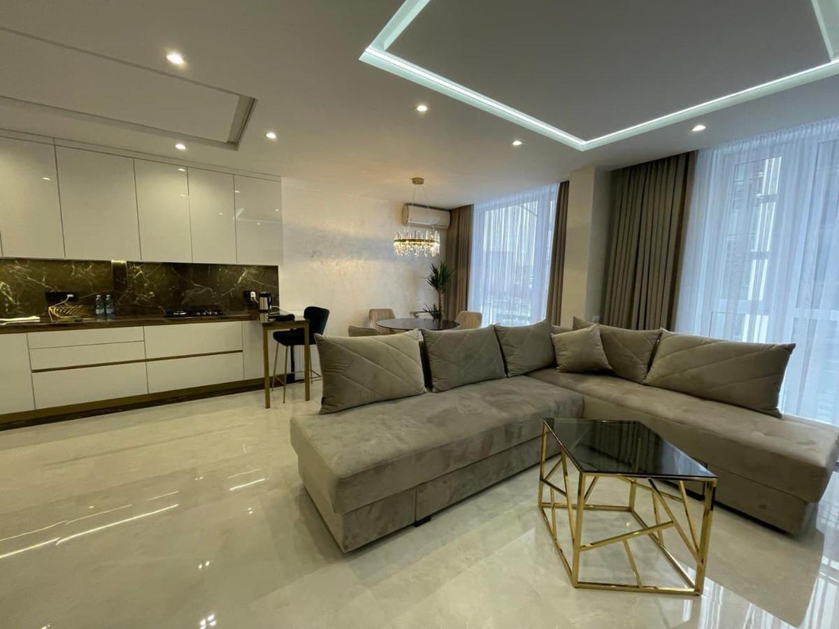 Apartments Vip Avalon Lviv Kültér fotó
