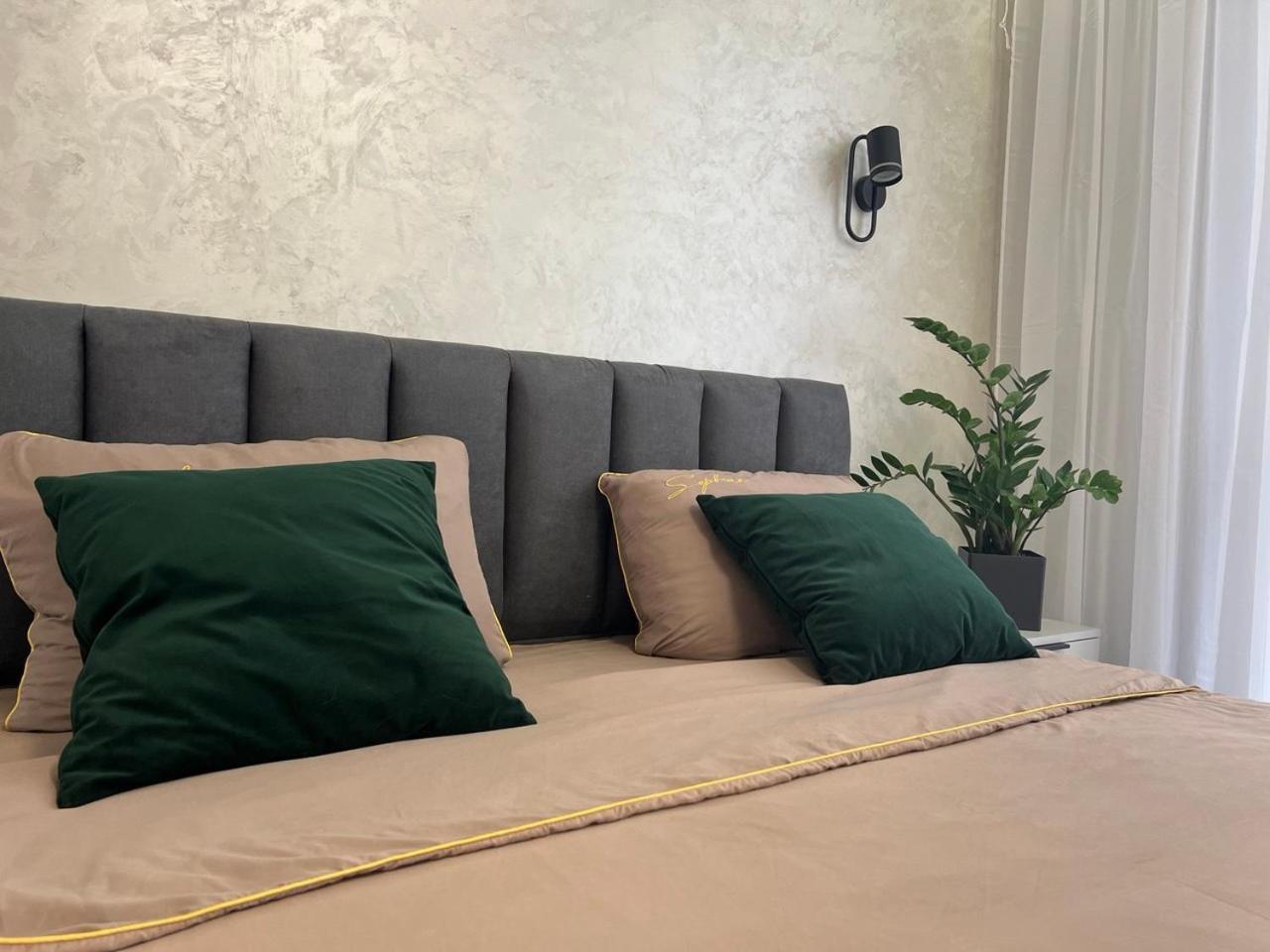 Apartments Vip Avalon Lviv Kültér fotó
